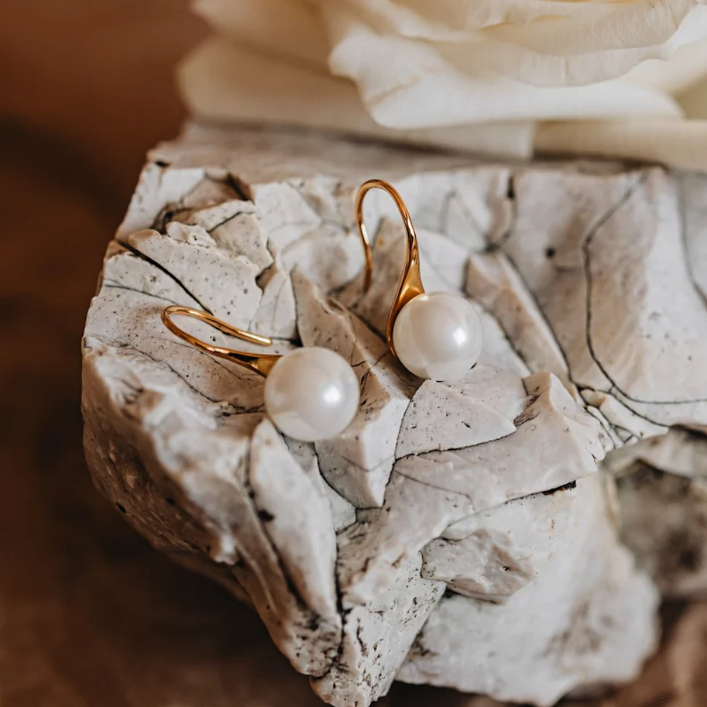 Unisex Water Droplets Earrings With Freshwater Pearl In Bezel Setting, Copper Base With 14K Real Gold Water Plating
