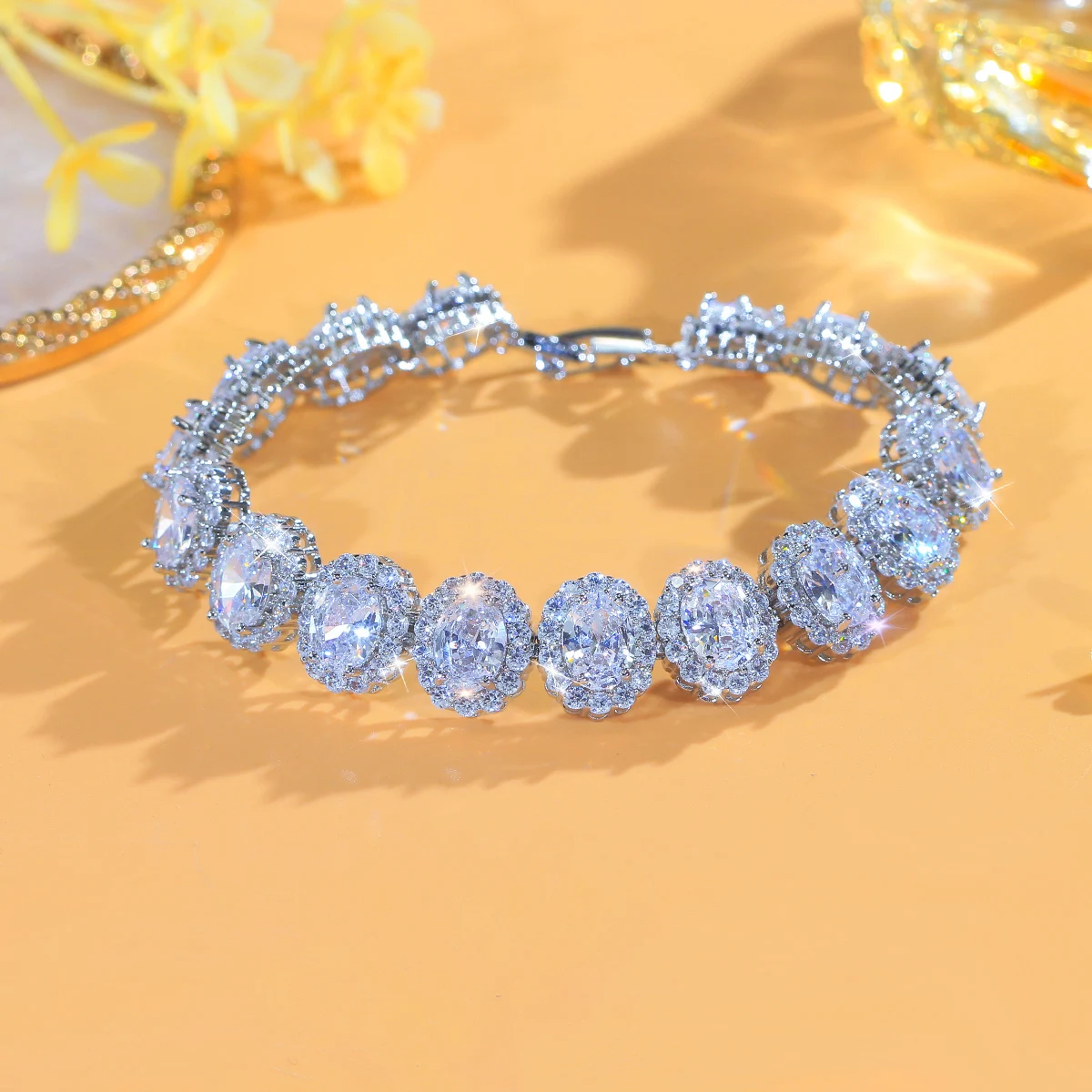 Water Plated White Gold Inlaid Oval Blue/Transparent Zircon Rhodium Plated Copper Material Geometric Waterproof Non-Fading Tennis Chain Bracelet For Women Christmas 3