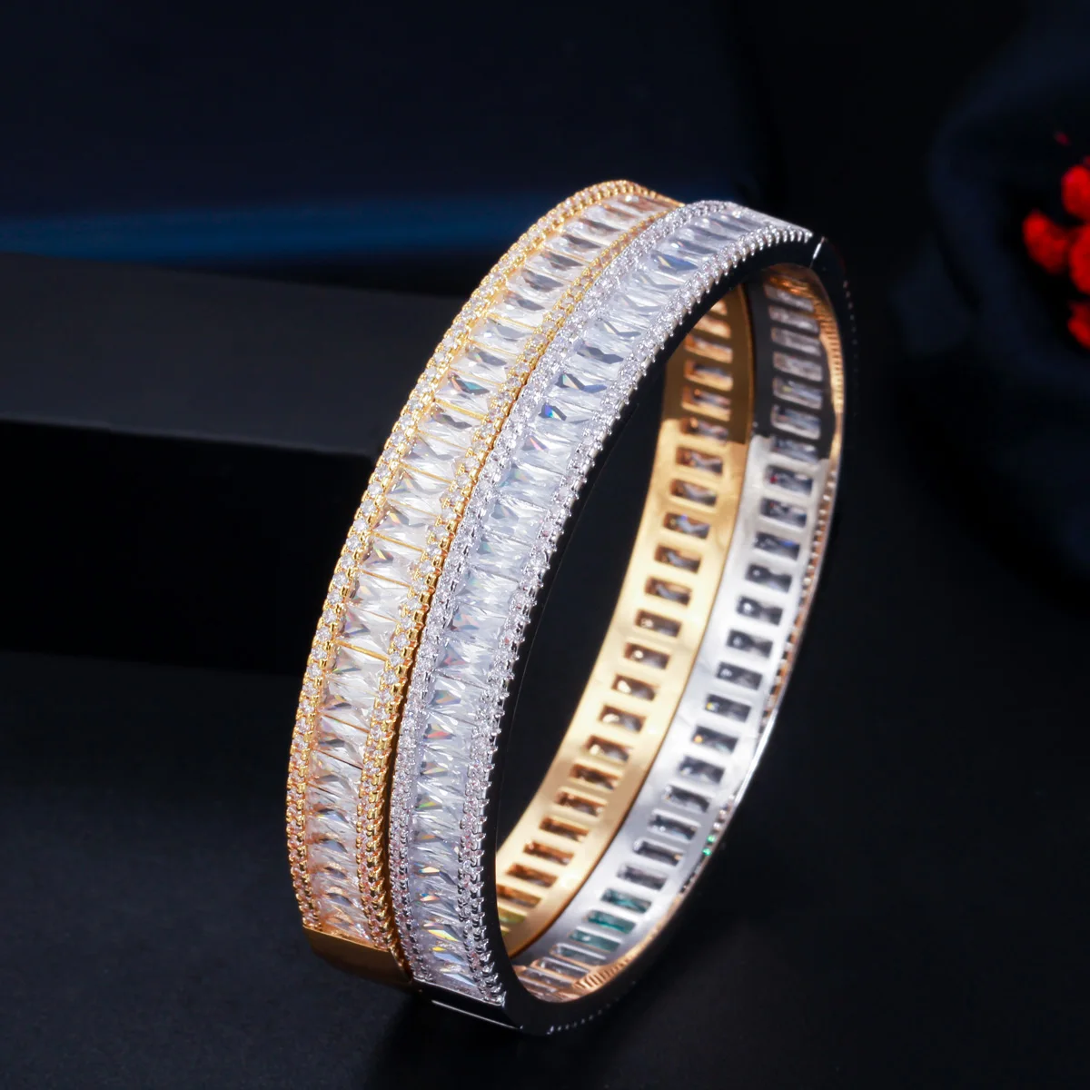 Waterproof Non Tarnish Circle Bangle For Women In Copper With Rhodium Plated Water Plating And Zircon Inlay 4