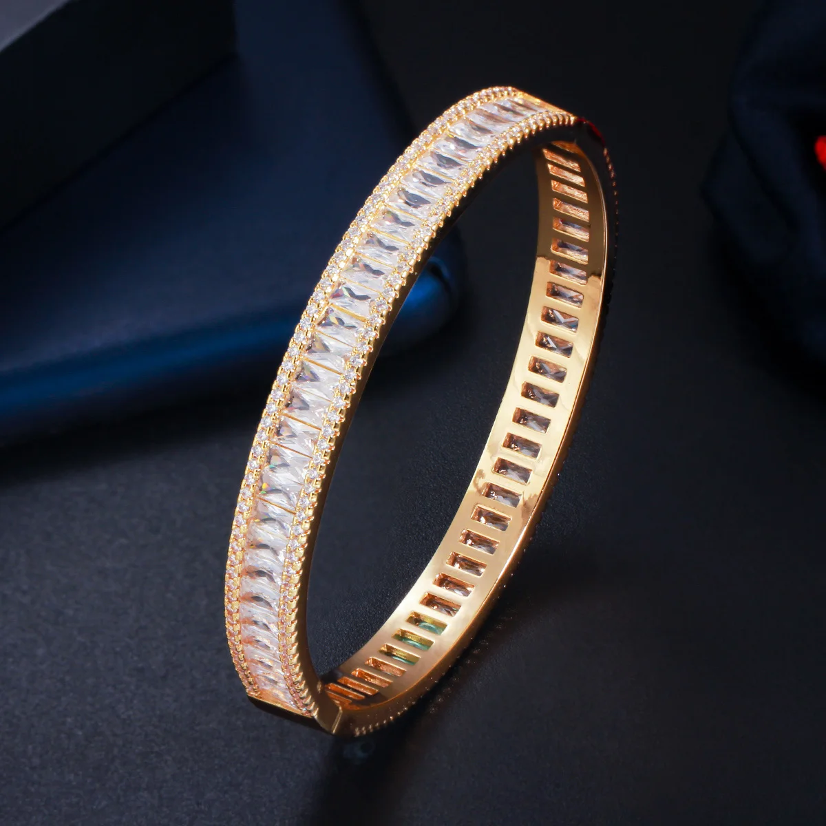 Waterproof Non Tarnish Circle Bangle For Women In Copper With Rhodium Plated Water Plating And Zircon Inlay 5