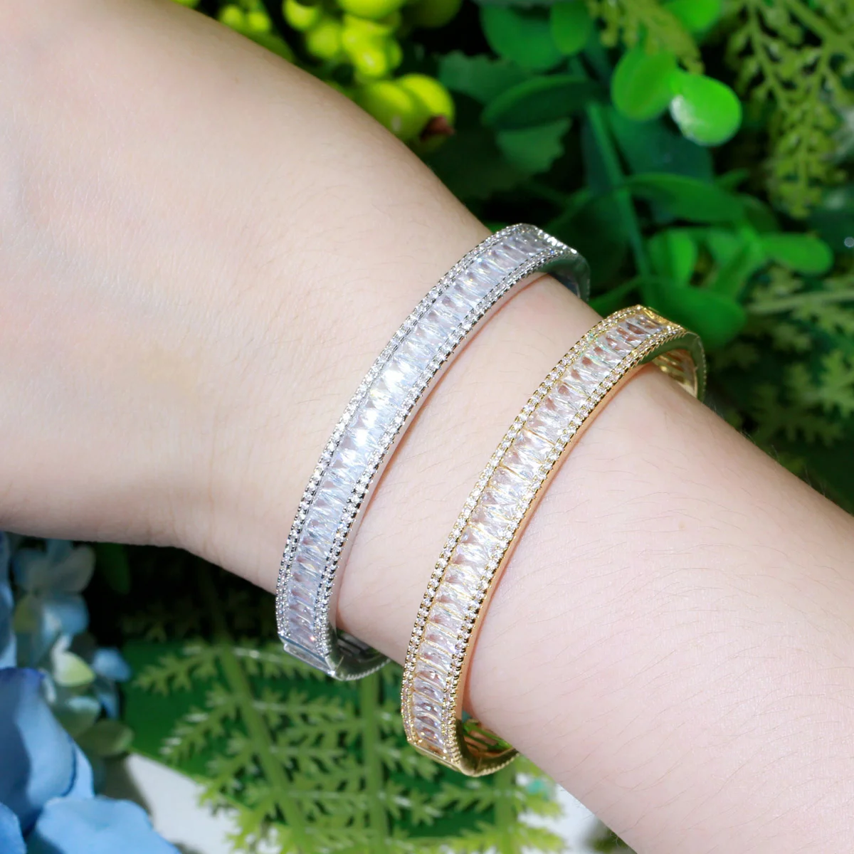 Waterproof Non Tarnish Circle Bangle For Women In Copper With Rhodium Plated Water Plating And Zircon Inlay 9