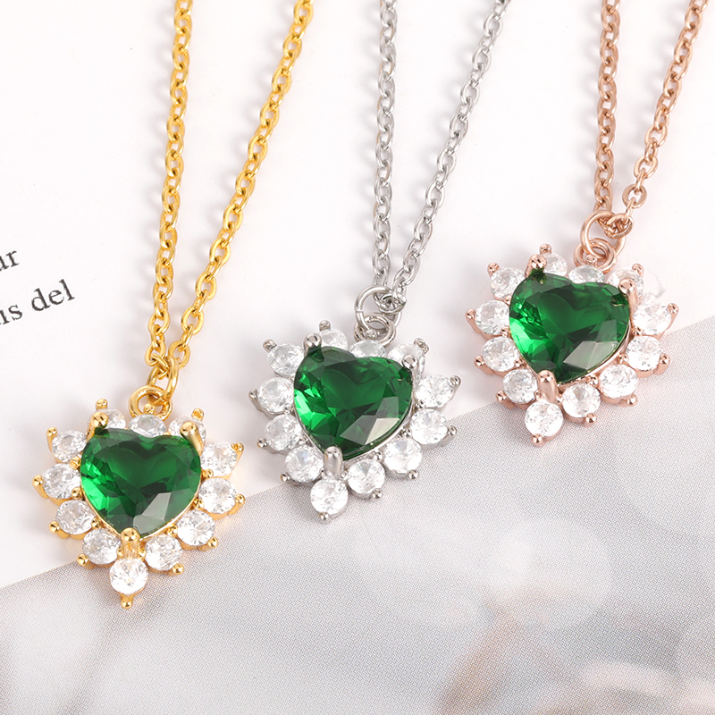 Waterproof Non Tarnish Star Necklace For Women In 18K Real Gold Plated Copper With Zircon Inlay And PVD Coated Cable Chain 3