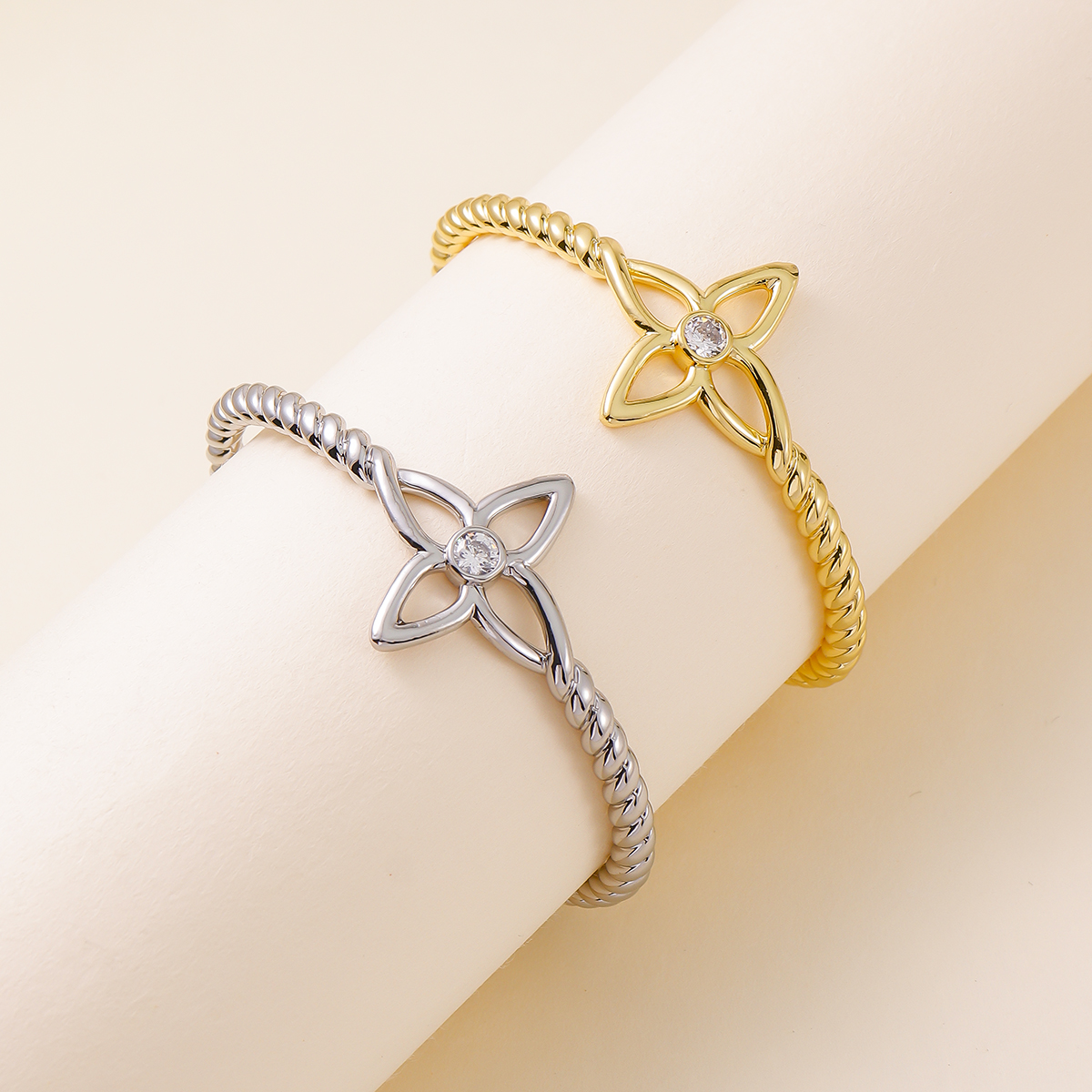 Wholesale Jewelry Glam Luxurious Commute Four Leaf Clover Copper Bangle 4