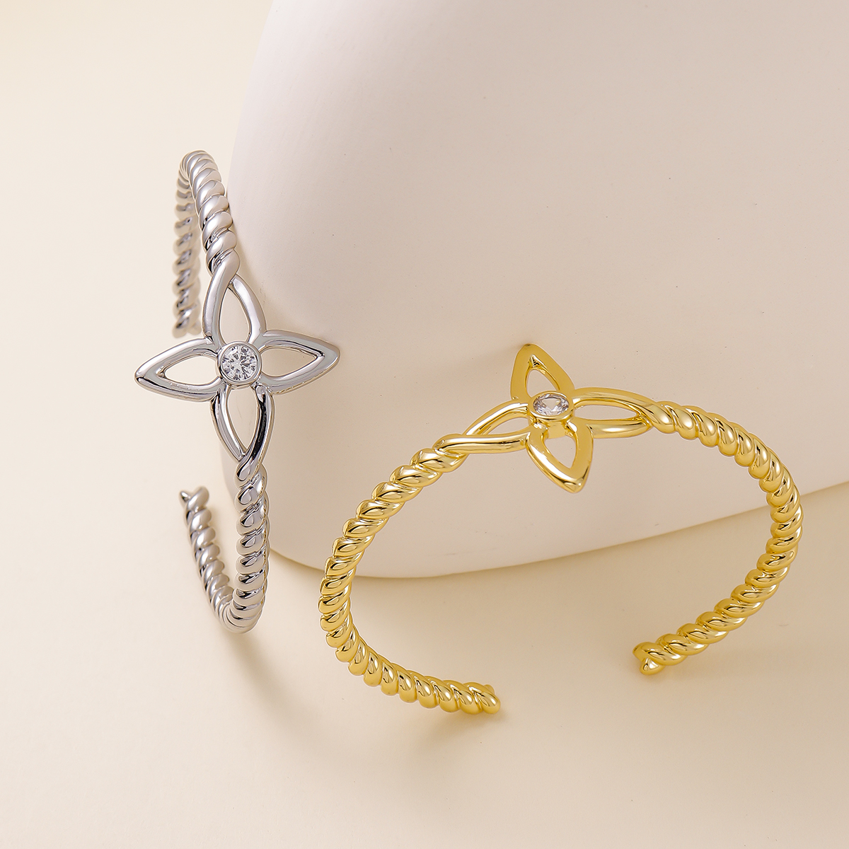Wholesale Jewelry Glam Luxurious Commute Four Leaf Clover Copper Bangle 6