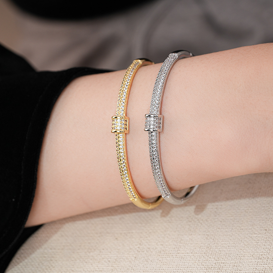 Wholesale Jewelry Modern Style Simple Style Geometric Copper Zircon Inlay Bangle 3