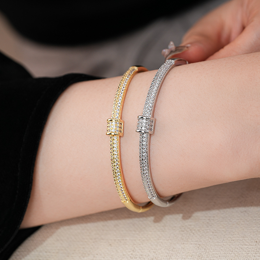 Wholesale Jewelry Modern Style Simple Style Geometric Copper Zircon Inlay Bangle 5