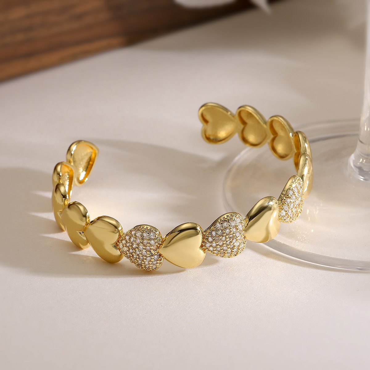 Wholesale Jewelry Retro Heart Shape Copper Zircon Cuff Bracelets 4