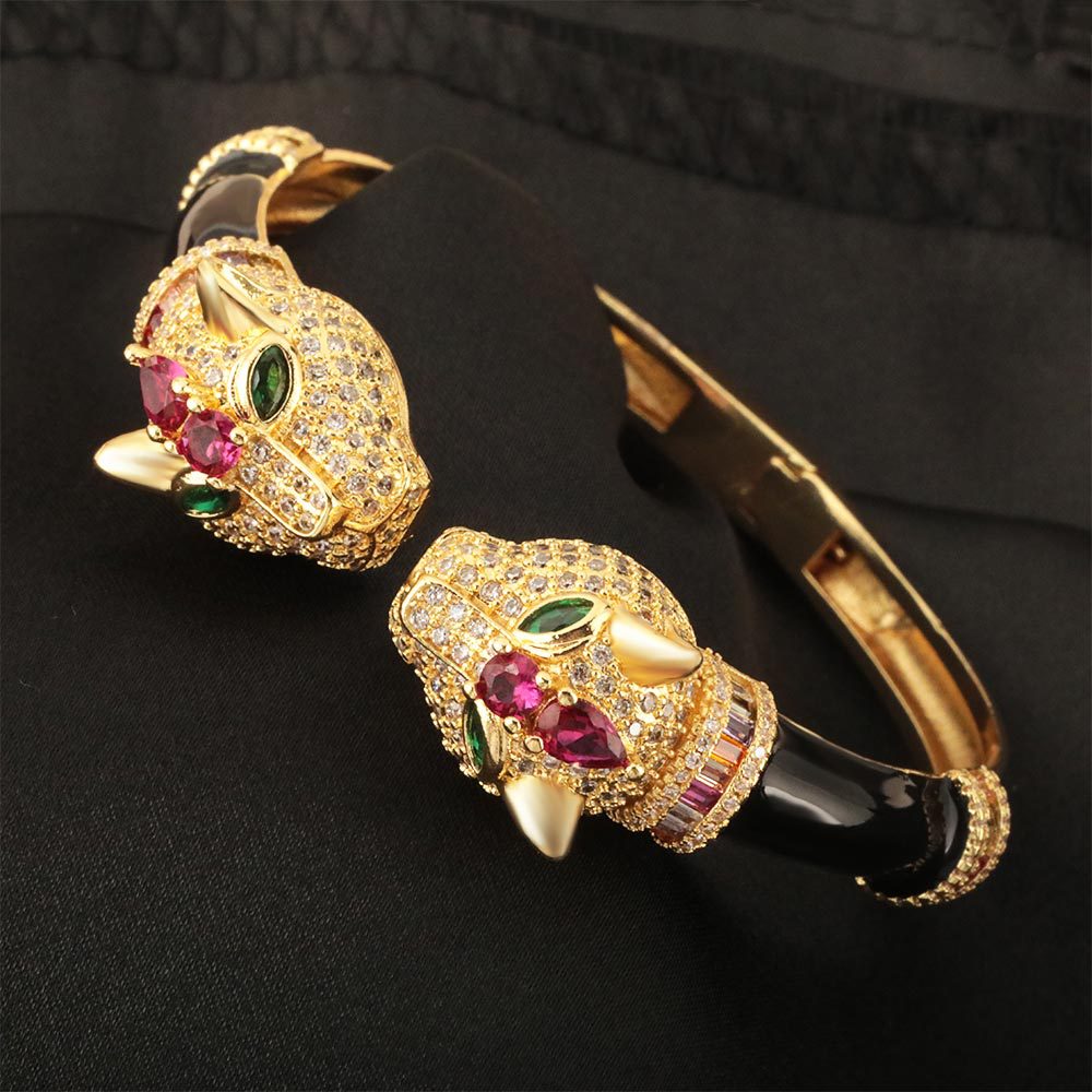 Wholesale Jewelry Vintage Style Classic Style Jaguar Copper Plating Bangle 4