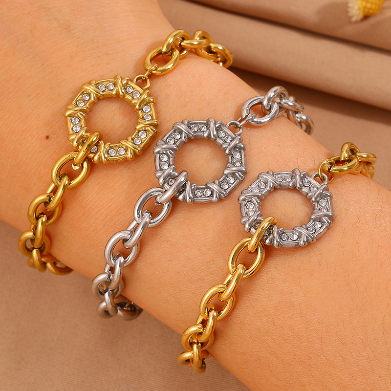 Women’s Circle Bracelet With Rhinestones, Gold Electroplated 304 Stainless Steel Jewelry 4