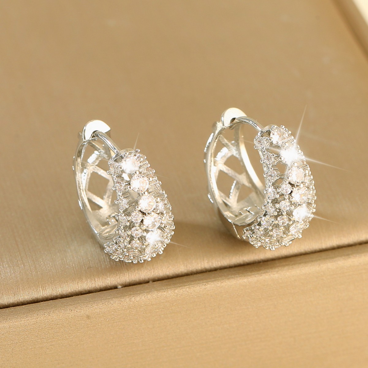 Women’s Circle Earrings Featuring Electroplated Copper With Zircon Inlay In Elegant Golden Tone 2