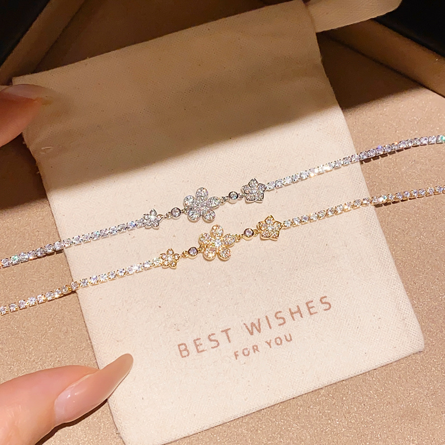 Women’s Copper Flower Bracelet With Beading Craft And Zircon Inlay In Gold 4