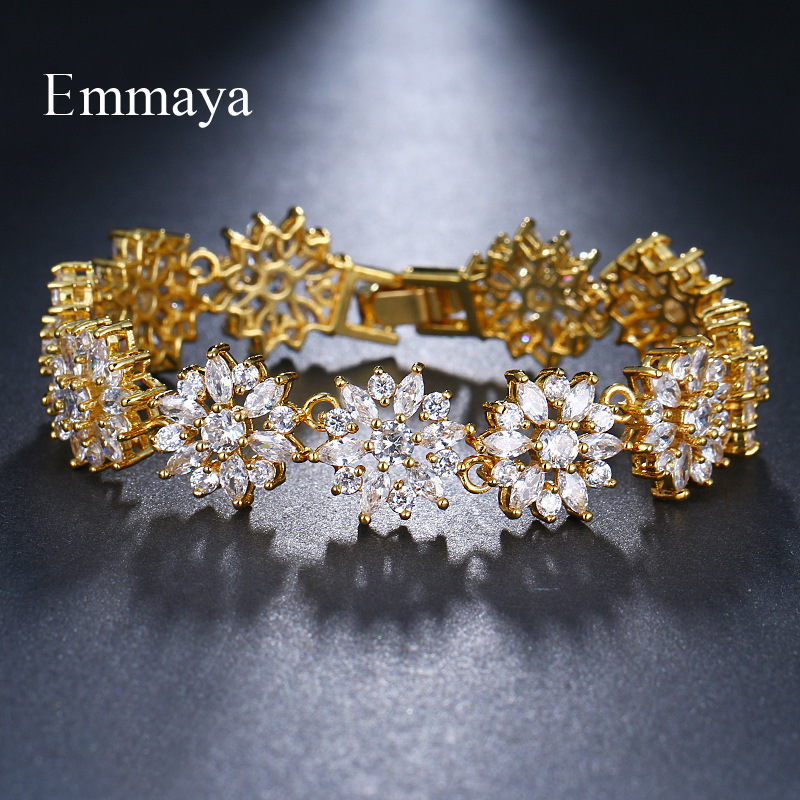 Women’s Copper Flower Bracelet With Zircon Inlay In Rose Gold 5