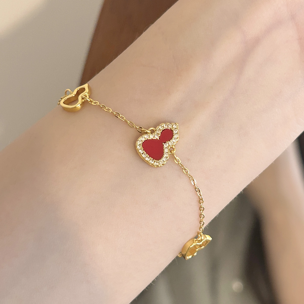Women’s Copper Gourd Bracelet With Rhinestones In Gold, Perfect For Travel 2