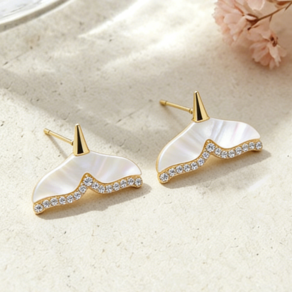 Women’s Fish Tail Three-Dimensional Stud Earrings In Copper With 18K Real Gold Water Plating And Zircon Inlay 3