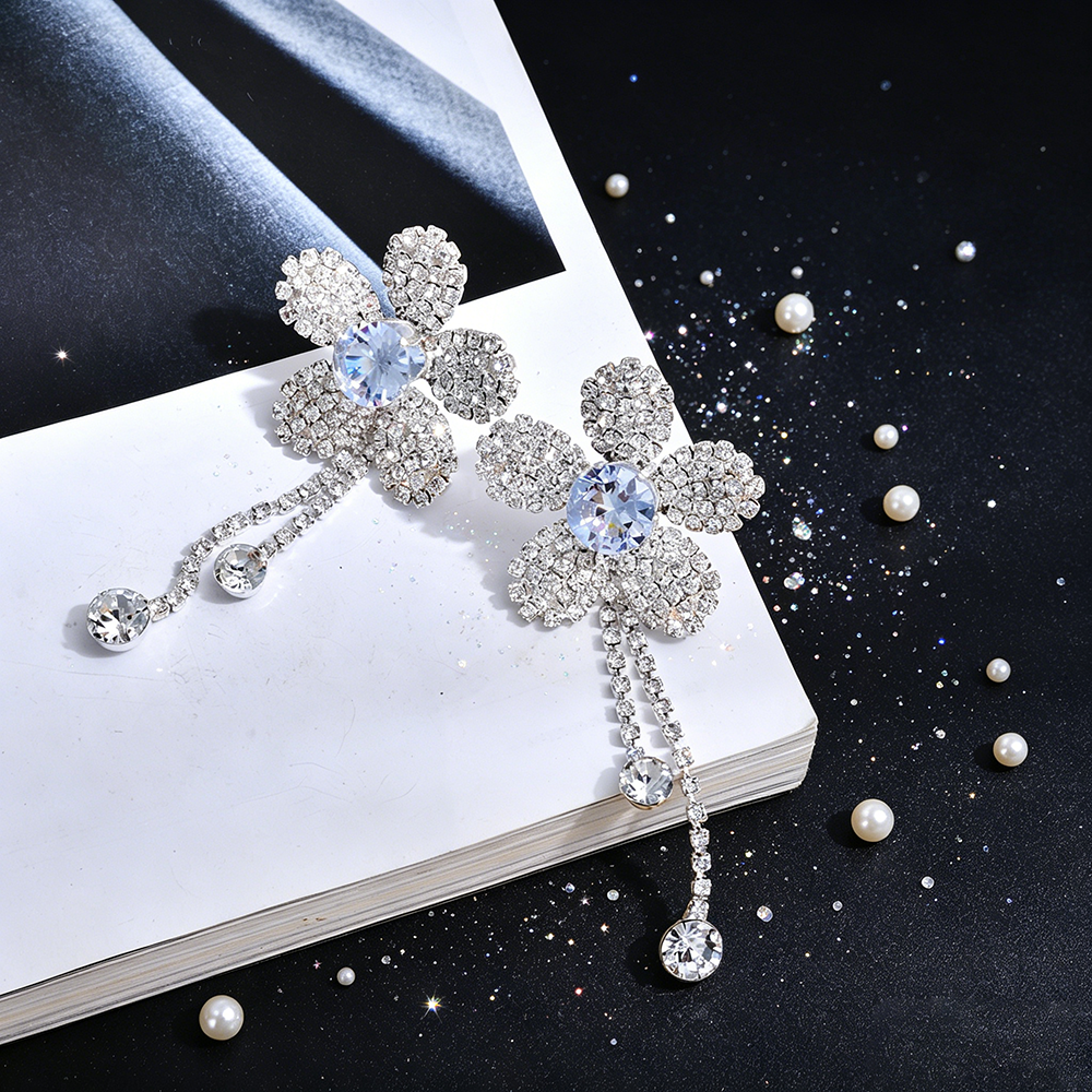 Women’s Flowers Earrings With Claw Setting, Silver Plated Copper, Rhinestones, Water Plating, Drop Earrings 4