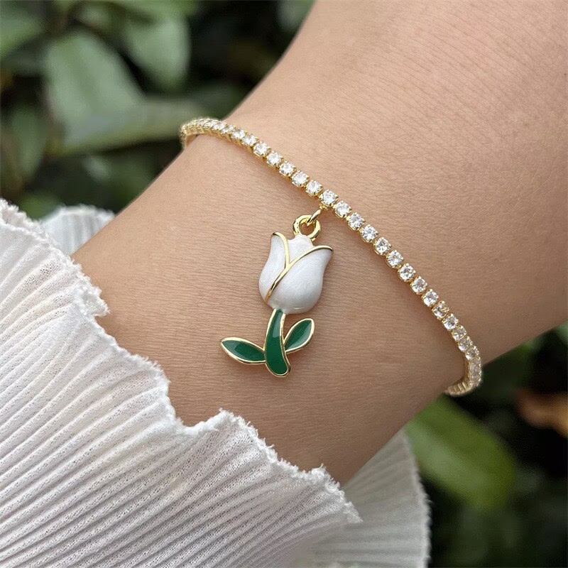 Women’s Flowers Inlay Bracelet With Zircon, Copper Base And 18K Real Gold PVD Coated Finish, Featuring Adjustable Slider Chain 3