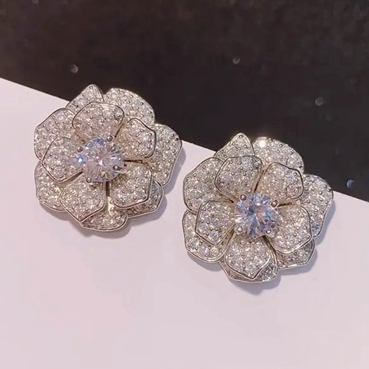 Women’s Flowers Stud Earrings With Claw Setting, Copper Base With White K Water Plating, Featuring Zircon Inlay 2