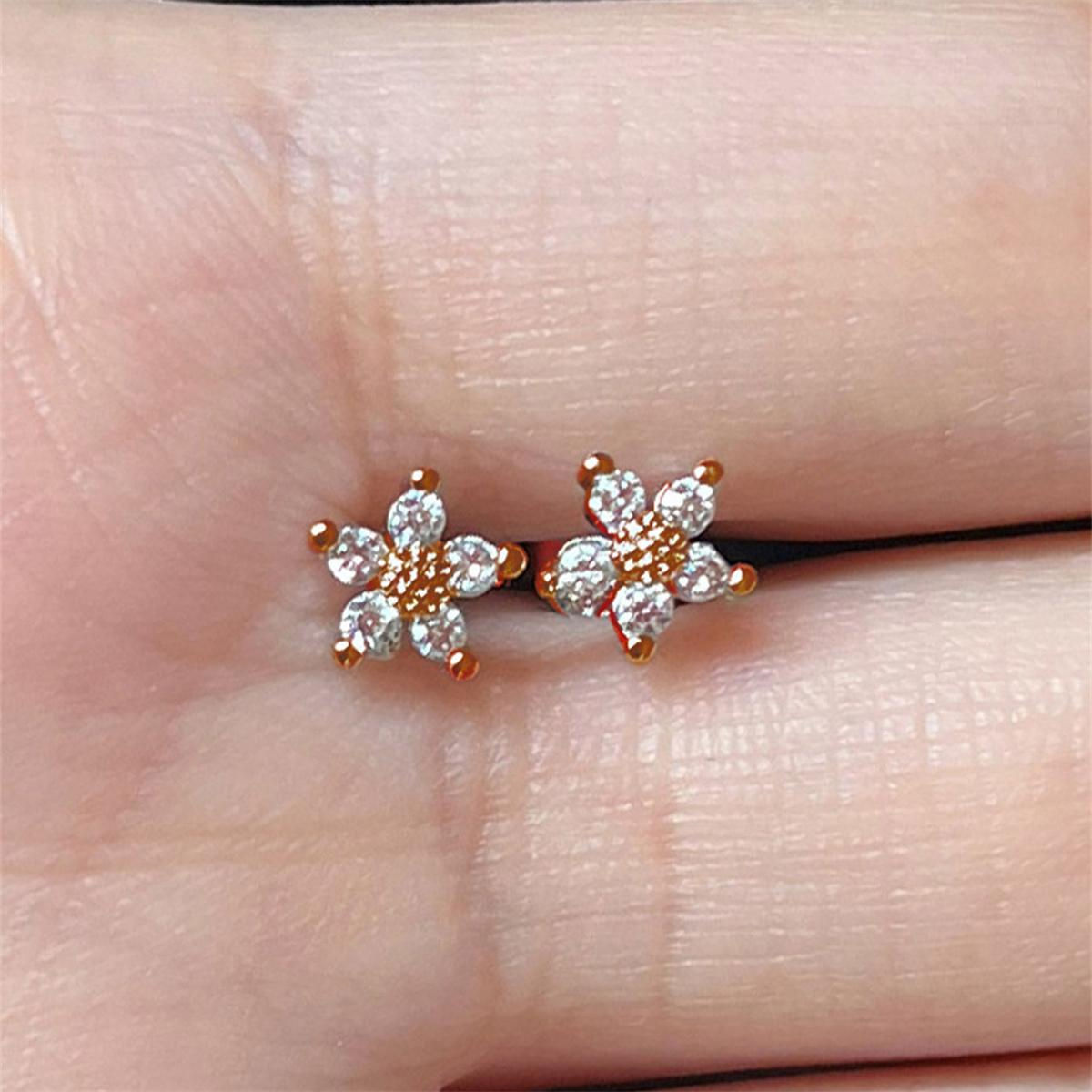 Women’s Flowers Stud Earrings With Pearl Inlay In KC Golden Plated Copper Featuring Claw Setting And Water Plating 2