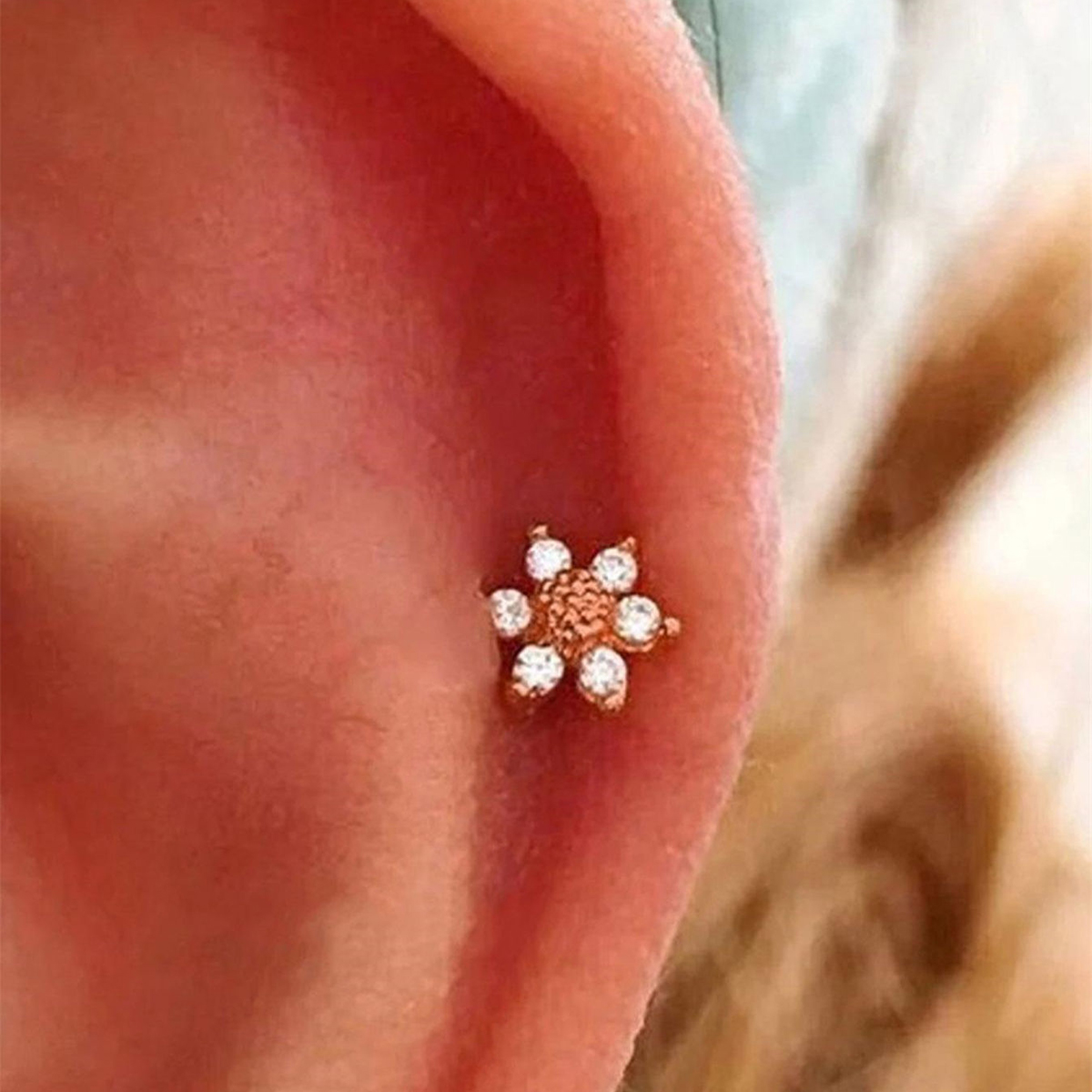 Women’s Flowers Stud Earrings With Pearl Inlay In KC Golden Plated Copper Featuring Claw Setting And Water Plating 10