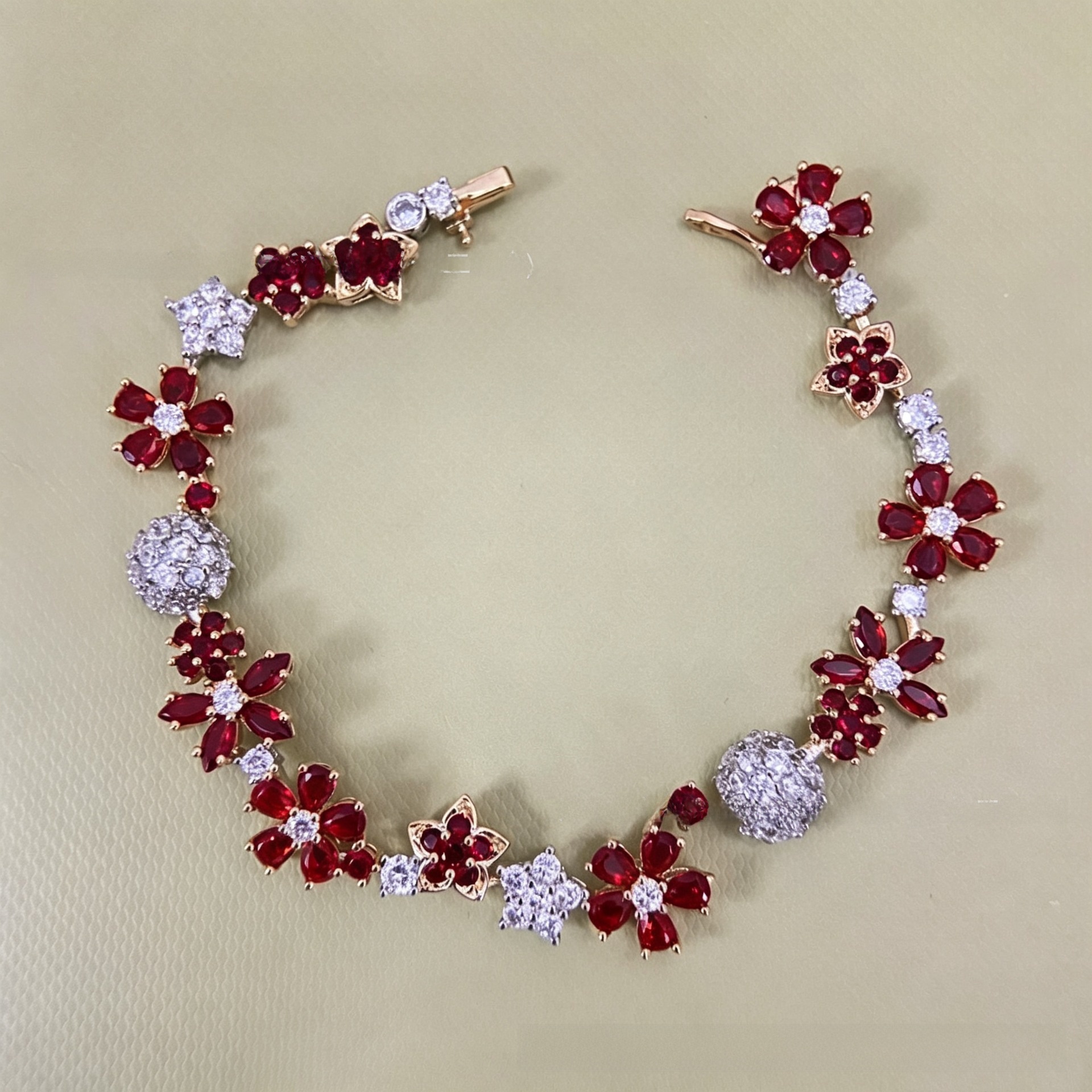 Women’s V Gold Flower Bracelet With Rhinestones In Ombre Color 3