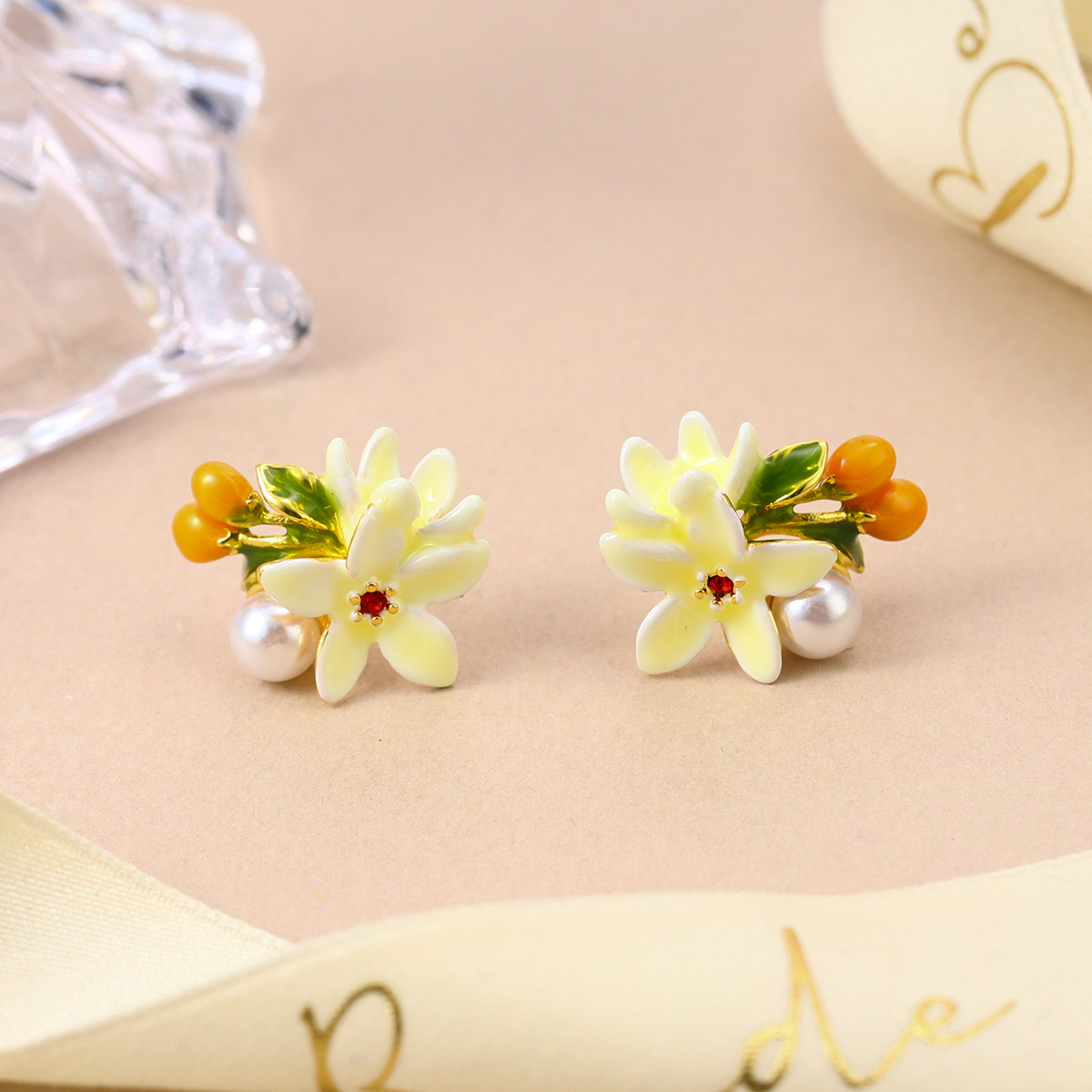 Women’s Heart Pattern Copper Earrings With Imitation Pearl Inlay And Long-Lasting Sand Gold Plating 5