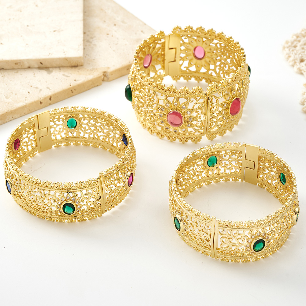 Women’s Monogram Bangle Crafted From Copper With 18K Real Gold Plated Water Plating And Rhinestone Inlay 2