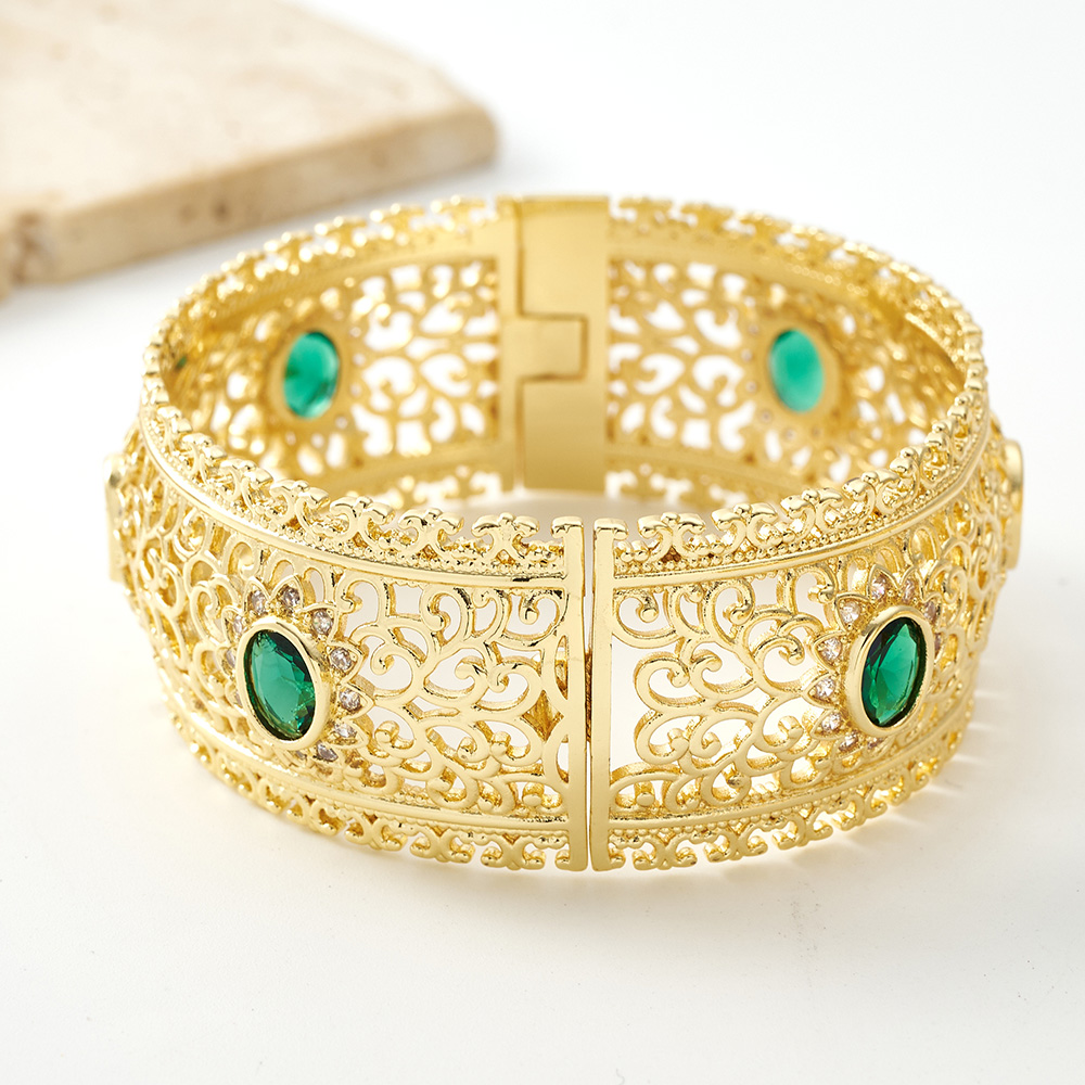 Women’s Monogram Bangle Crafted From Copper With 18K Real Gold Plated Water Plating And Rhinestone Inlay 3