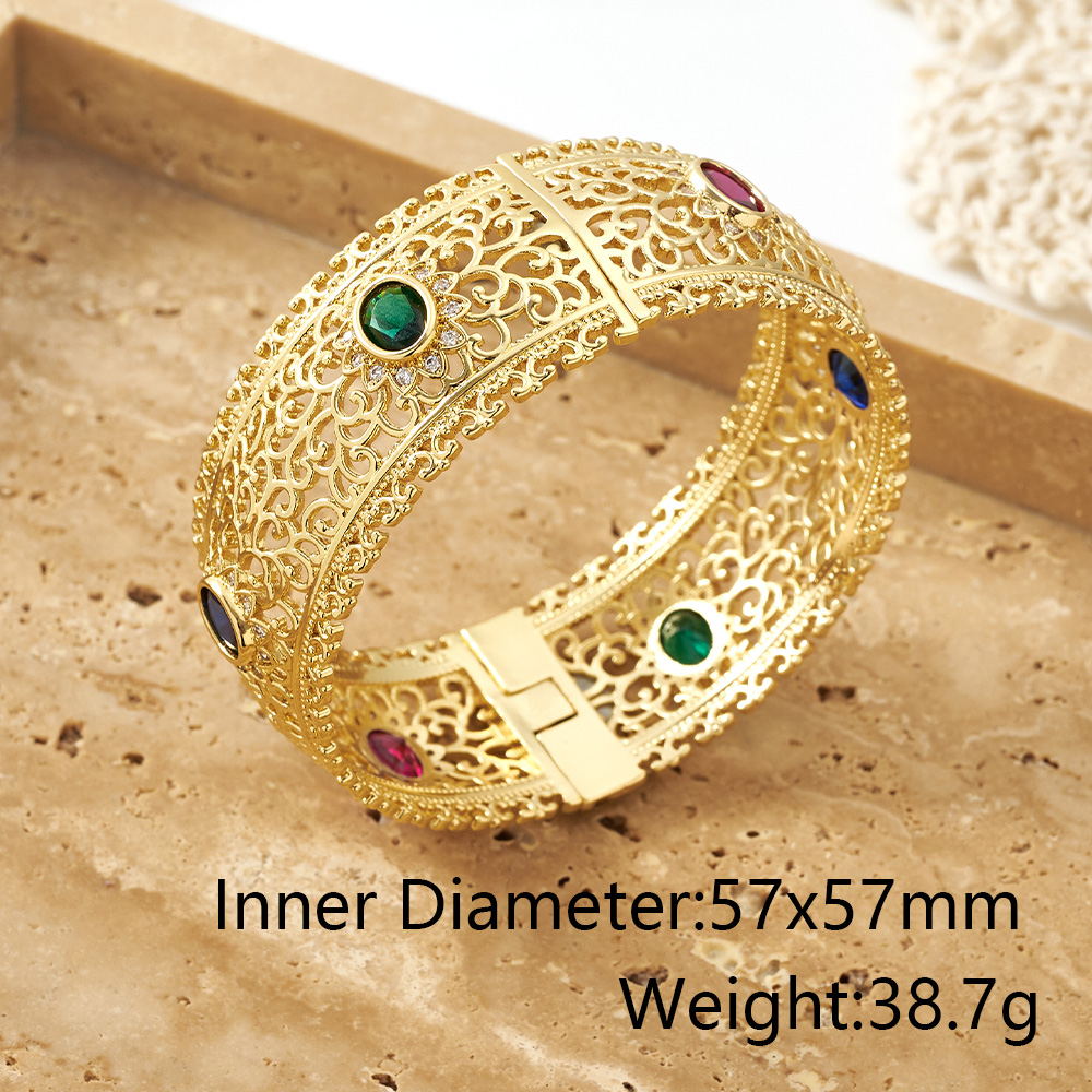 Women’s Monogram Bangle Crafted From Copper With 18K Real Gold Plated Water Plating And Rhinestone Inlay 4