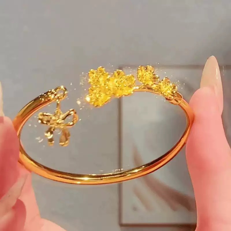 Women’s Simple Style Flowers Bangle In Electroplated Copper, Perfect For Daily Wear 4