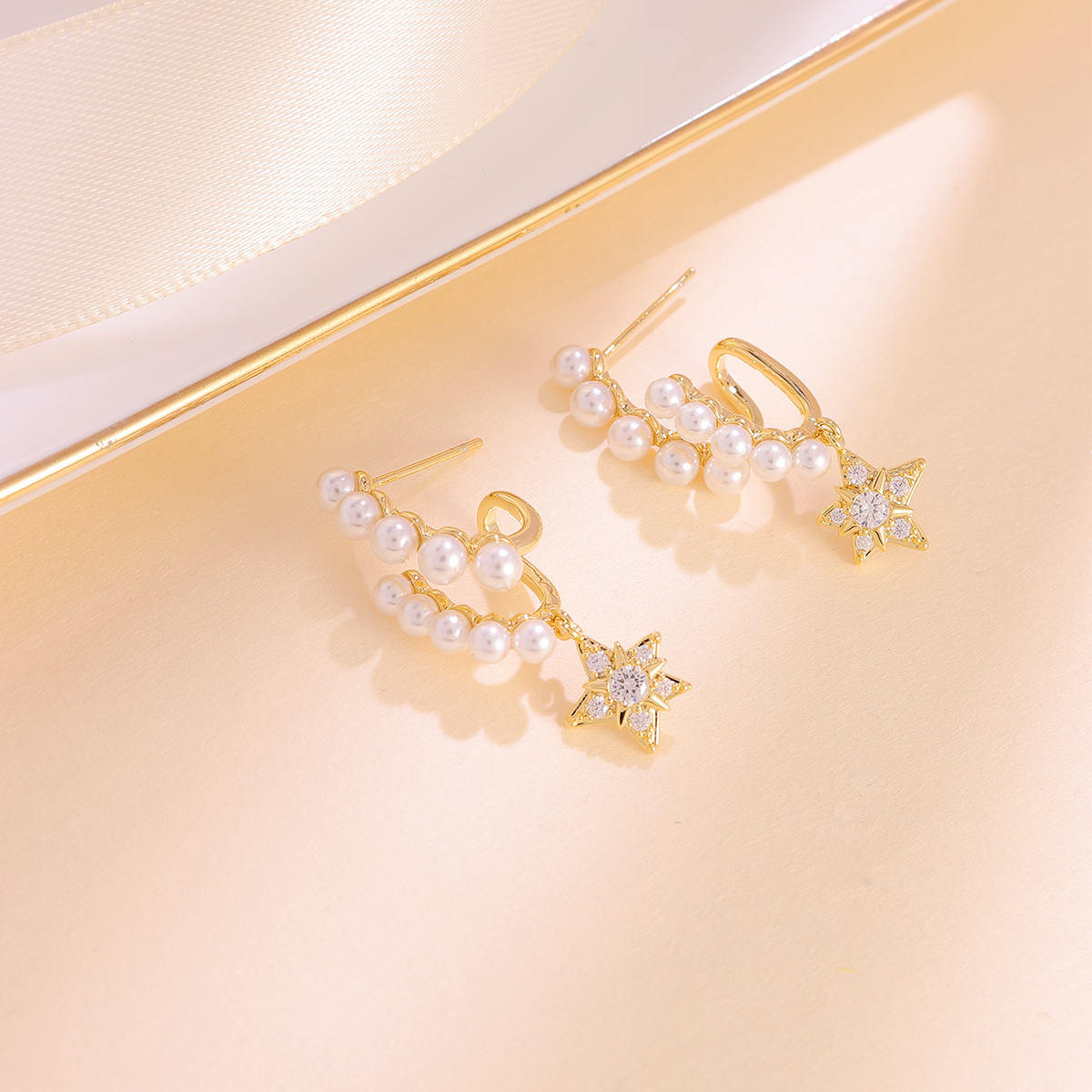 Women’s Star Pattern Electroplated Copper Earrings With Zircon Inlay, Featuring Water Plating For Durable Shine 2