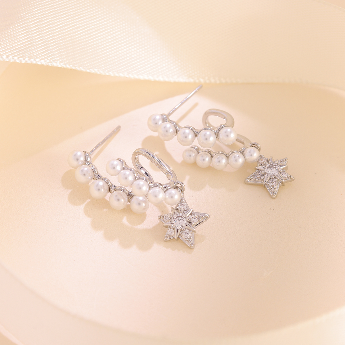 Women’s Star Pattern Electroplated Copper Earrings With Zircon Inlay, Featuring Water Plating For Durable Shine 3