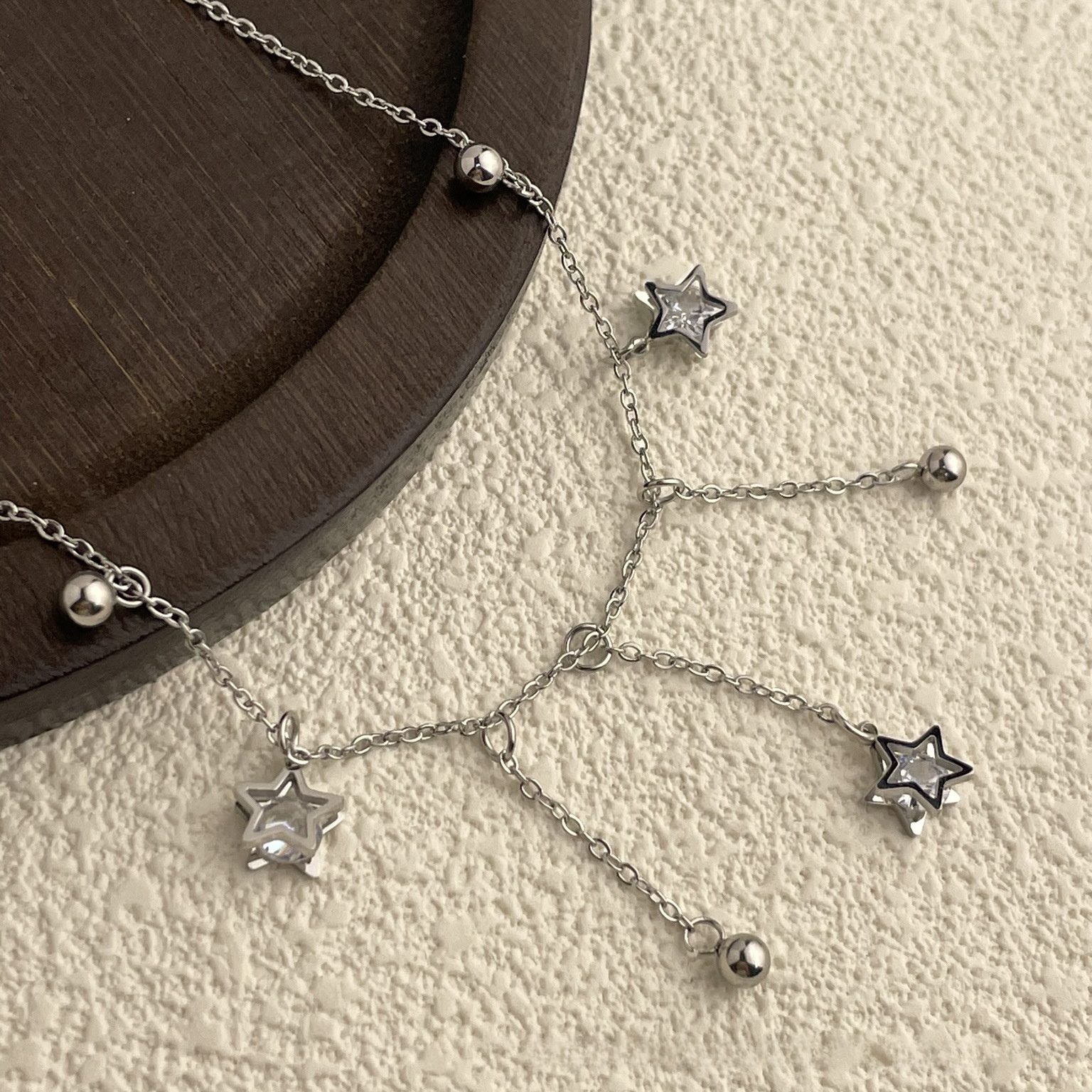 Women’s Star Pattern Titanium Steel Bracelets With Electroplated Gold Plating And Tassel Craft 2
