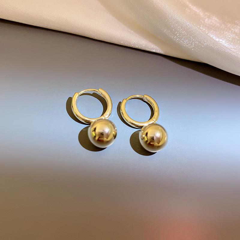 Stud Earrings For Women With Titanium Steel Posts, Copper Base, And Real Gold Electroplated Finish