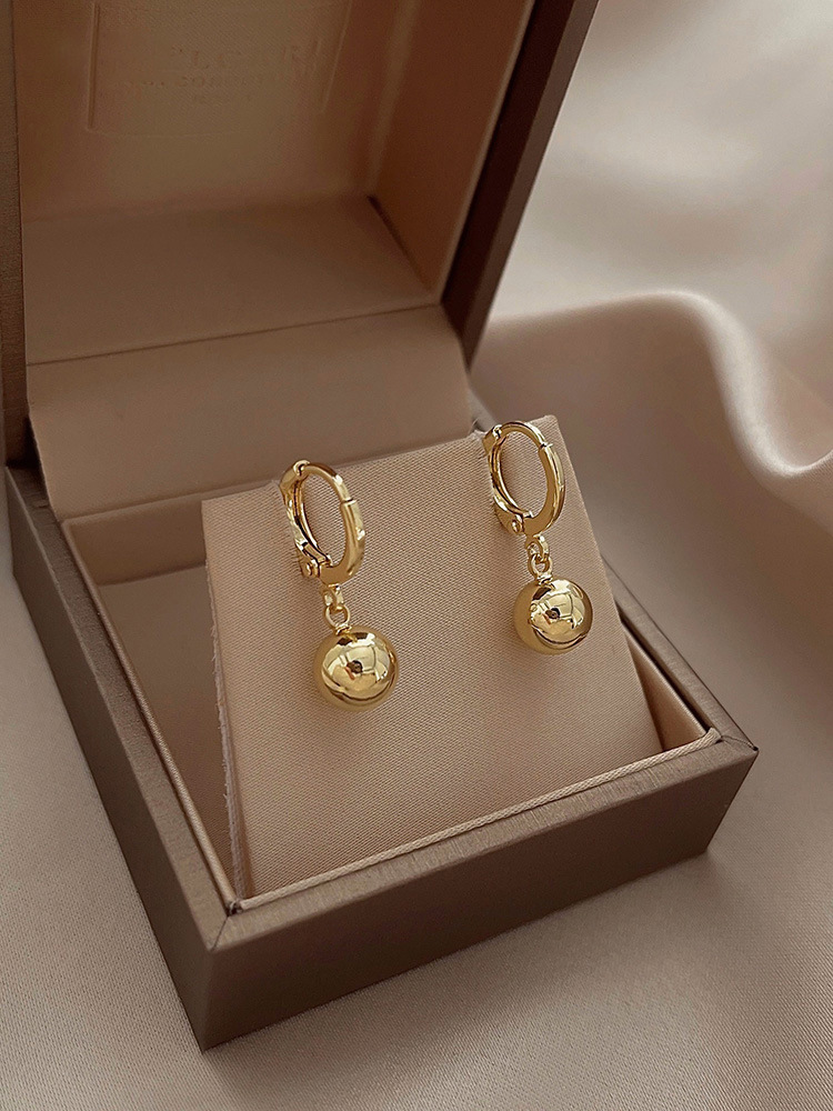 Stud Earrings For Women With Titanium Steel Posts, Copper Base, And Real Gold Electroplated Finish 2