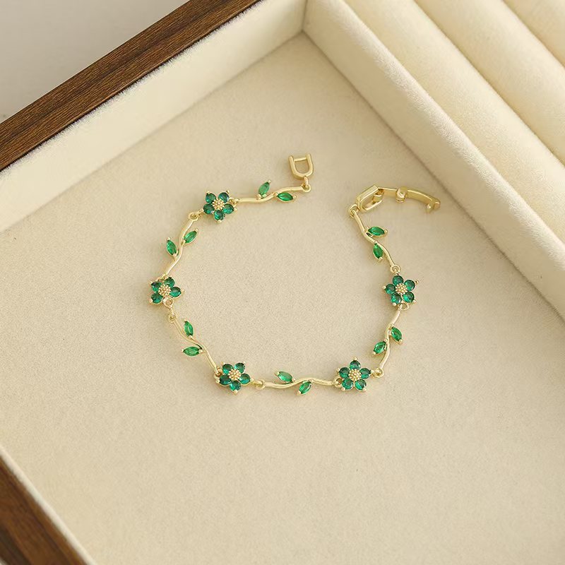 Women’s Sweet Flowers Bracelet Featuring Electroplated Copper With Zircon Inlay 3