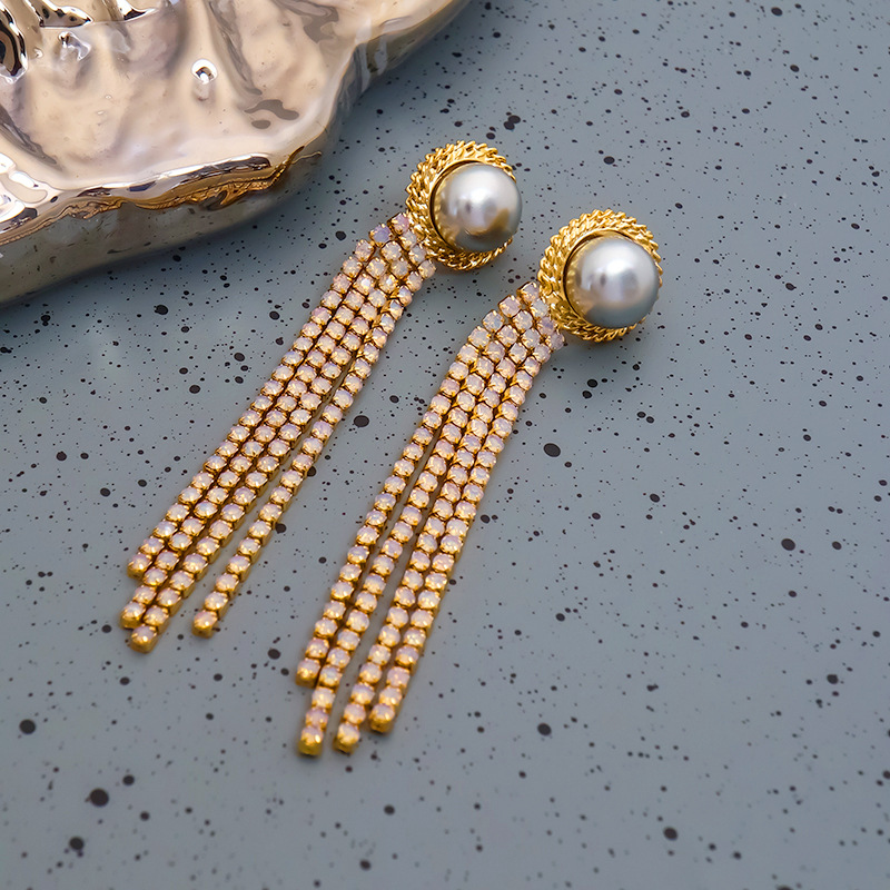 Women’s Tassel Earrings With Golden Plated Copper And Rhinestone Inlay Featuring Water Plating Craft 2