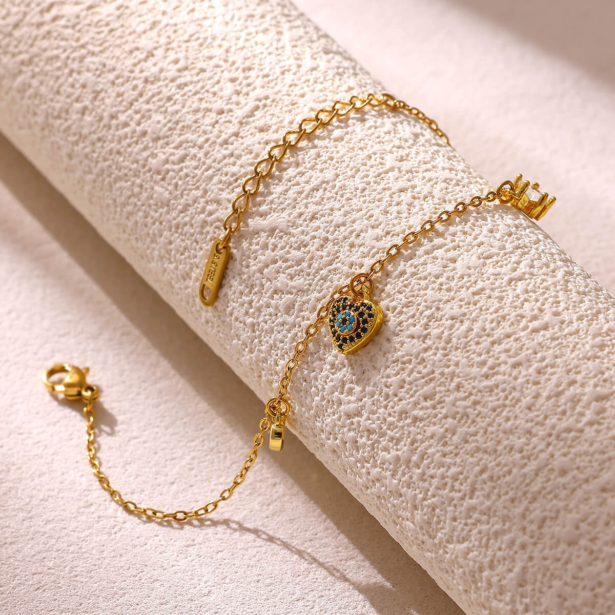Devil's Eye Waterproof Non Tarnish Copper Bracelet For Women With 18K Real Gold Plated PVD Coated Cable Chain And Zircon Inlay 4